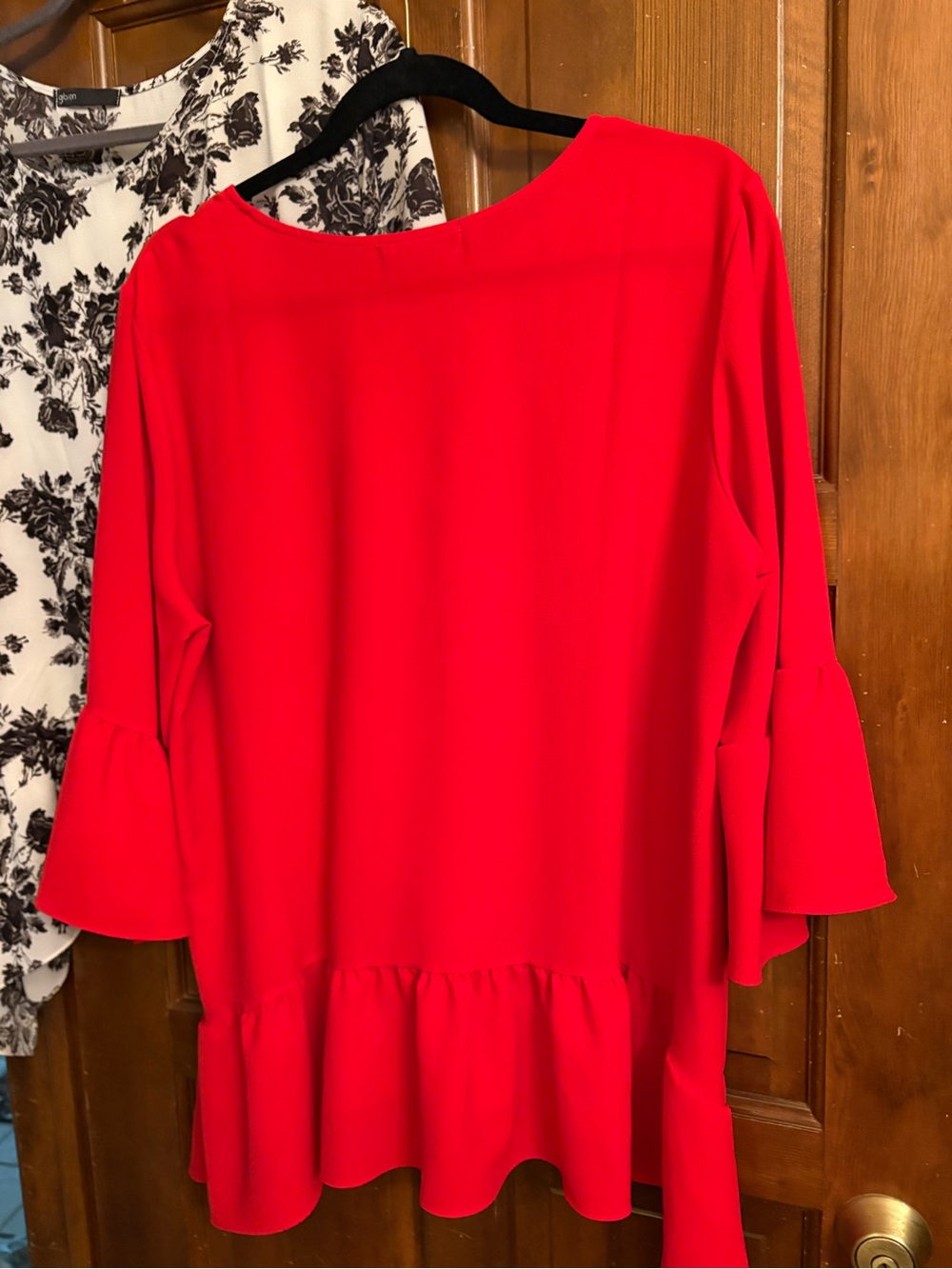 Nordstrom Gibson Tops, a bundle of 3 all in XL. These are perfect with leggings - Picture 3 of 6